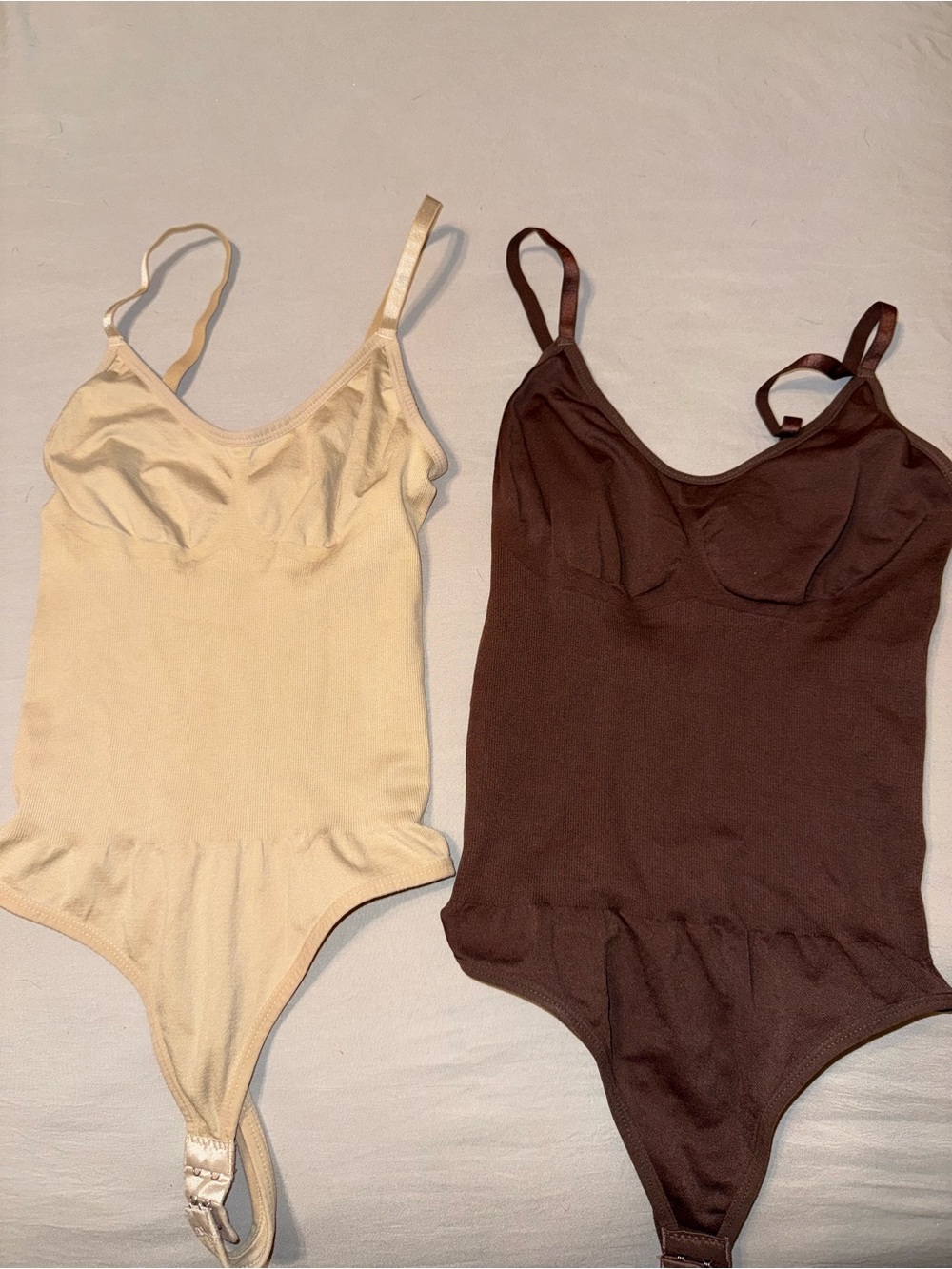 Women’s Seamless Scoop Neck Bodysuit - Cream and Chocolate